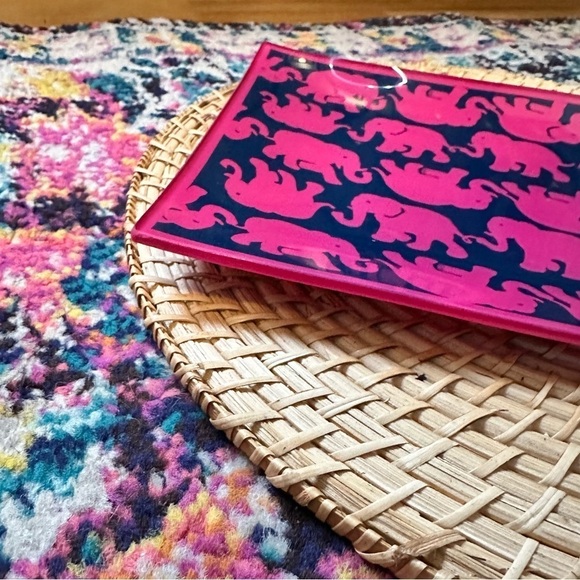 Lilly Pulitzer Tusk In Sun Elephant Large Trinket Tray Glass - Picture 2 of 4